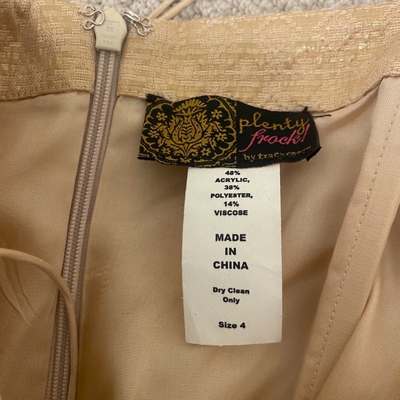 Gold and Cream Mini Dress Size 4 - Picture 2 of 4